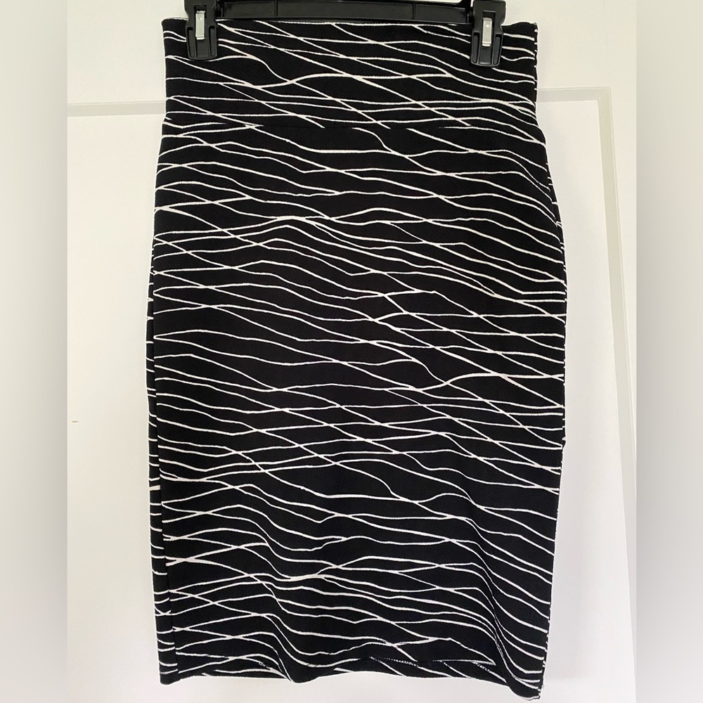 LuLaRoe Cassie skirt